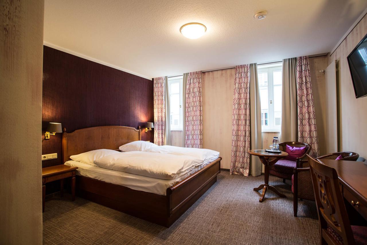 Hotel Karpfen Eberbach  Eksteriør billede