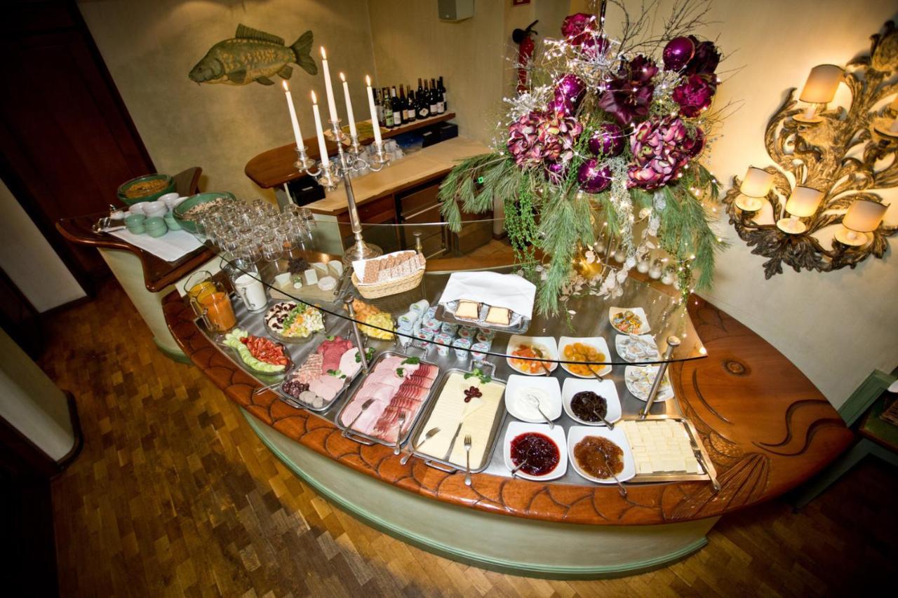 Hotel Karpfen Eberbach  Eksteriør billede